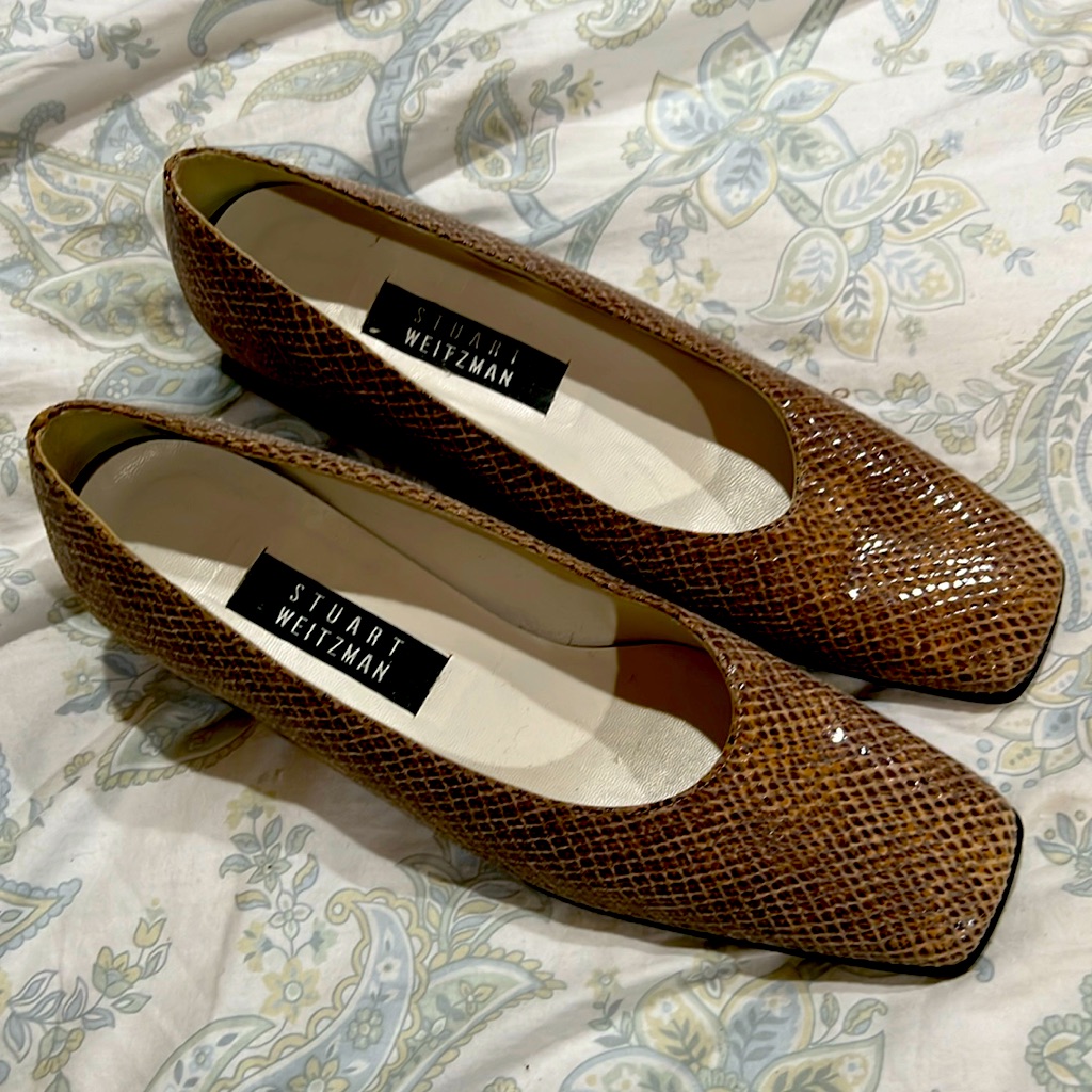 Stuart Weitzman Tan Leather Shoes. Size 8.5. Gently Worn.